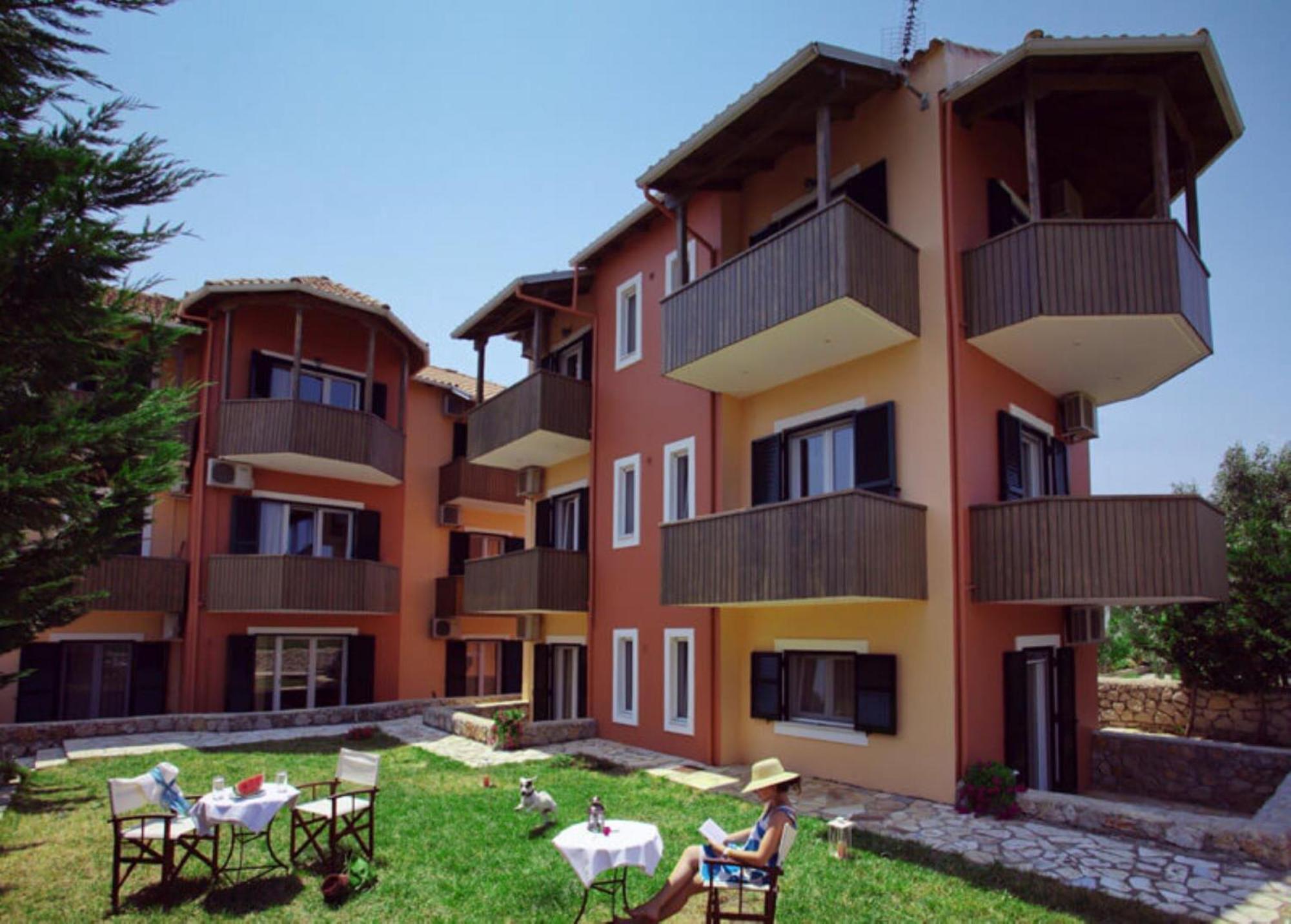 Apartamento Porto Nirikos Lefkada - Private Parking Exterior foto