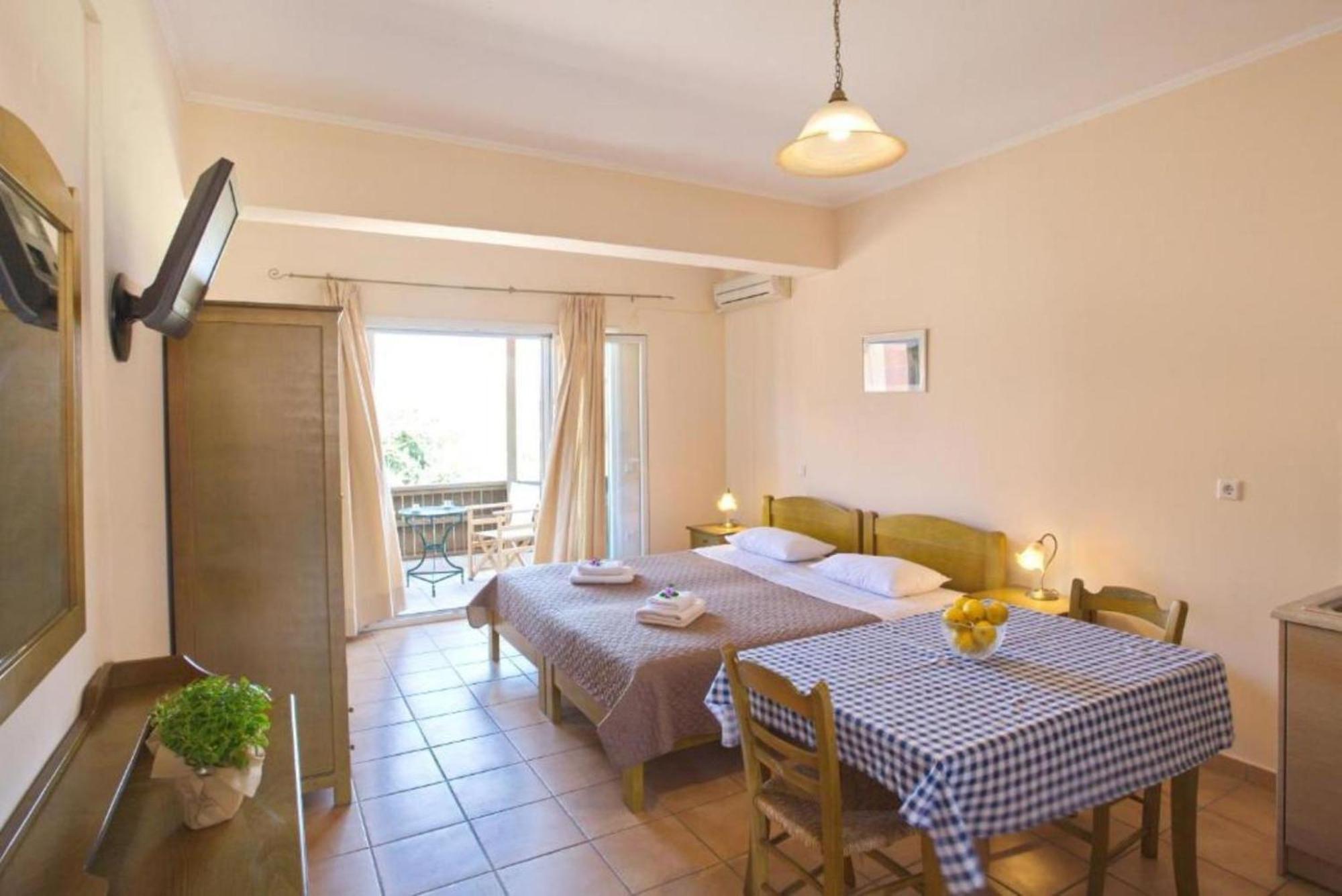 Apartamento Porto Nirikos Lefkada - Private Parking Exterior foto
