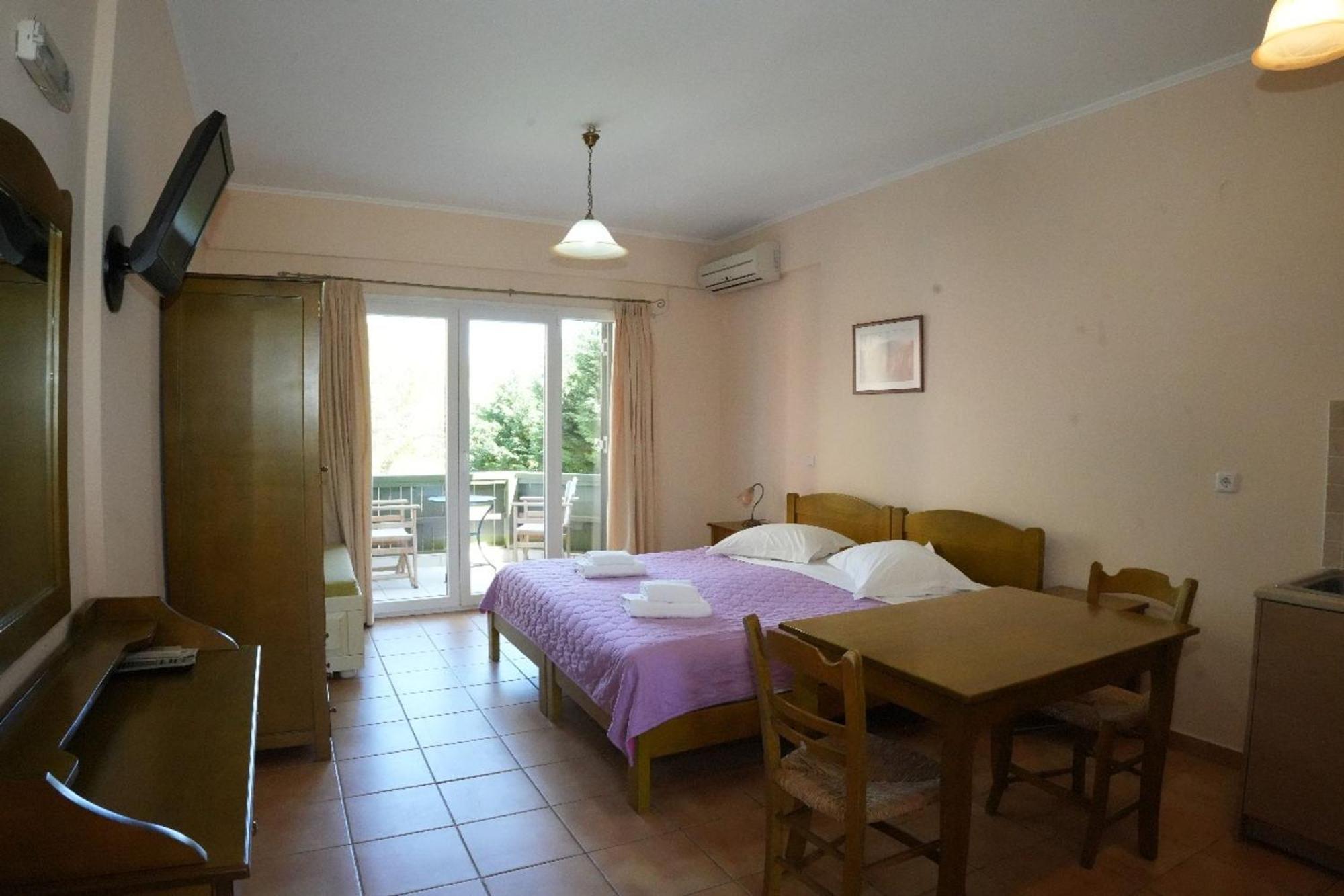Apartamento Porto Nirikos Lefkada - Private Parking Exterior foto